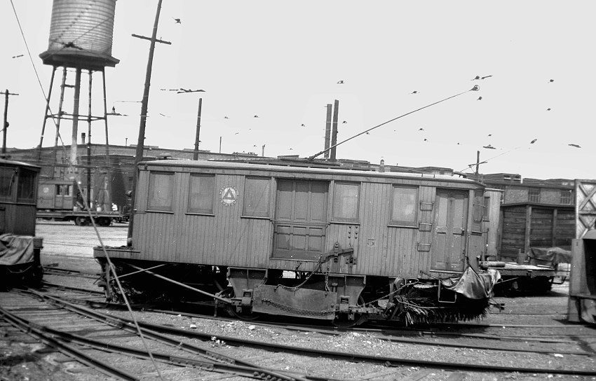 usr_m_westpenn_work'sweeper5_connellsvilleshops_1949_bv_wpenn114.jpg